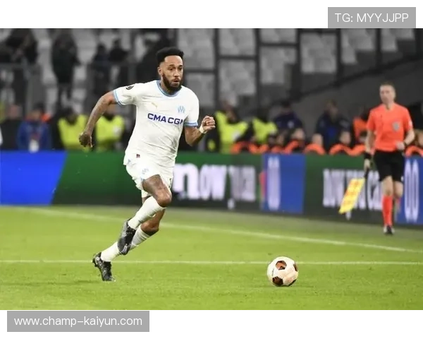 马赛从更衣室丑闻到欧冠逆转，奥巴梅扬展现领袖价值