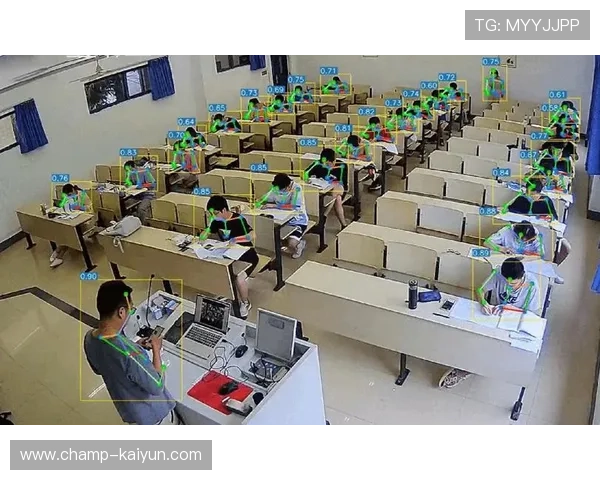 自适应照明系统联动安保巡逻 增强夜间监控效果