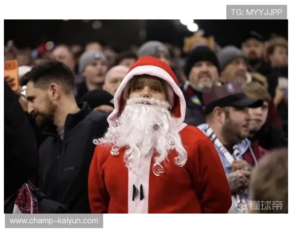 英超新年“整活”：单日3场0-0致敬元旦，球迷热议联赛娱乐性